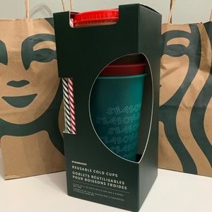 Starbucks Holiday Cold Cups with straws 2019